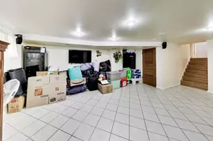 911 S Elmhurst Rd, Mount Prospect, IL 60056 - Photo 33