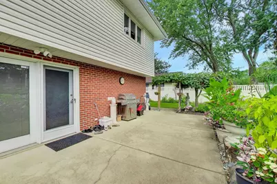 911 S Elmhurst Road, Mount Prospect, IL 60056 - Photo 39