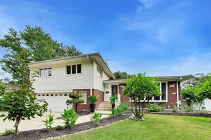 911 S Elmhurst Rd, Mount Prospect, IL 60056 - Photo 3