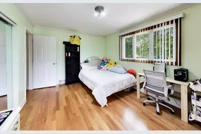 911 S Elmhurst Road, Mount Prospect, IL 60056 - Photo 27