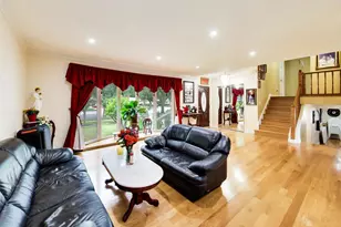 911 S Elmhurst Rd, Mount Prospect, IL 60056 - Photo 7