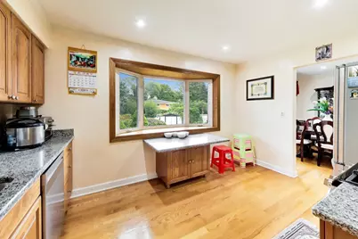 911 S Elmhurst Road, Mount Prospect, IL 60056 - Photo 13