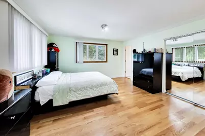 911 S Elmhurst Road, Mount Prospect, IL 60056 - Photo 19