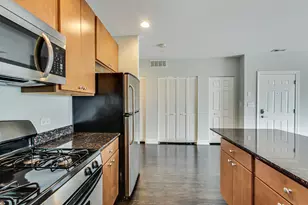 3332 W Palmer St, Chicago, IL 60647 - Photo 33