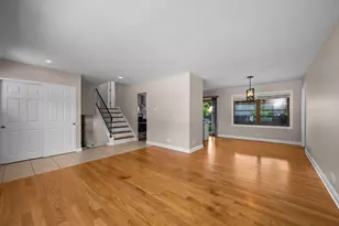 1101 Pheasant Ridge Dr, Lake Zurich, IL 60047 - Photo 3