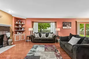1806 Midday Dr, Zion, IL 60099 - Photo 5