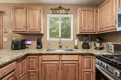 1806 Midday Drive, Zion, IL 60099 - Photo 9