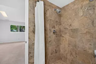 352 Berry Dr, Naperville, IL 60540 - Photo 19