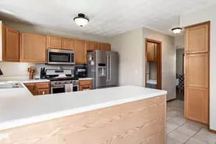 15620 Taylor St, South Beloit, IL 61080 - Photo 13