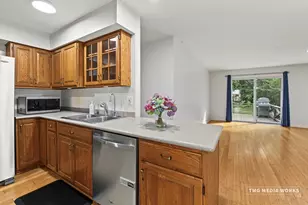 466 Laura Ct, Naperville, IL 60563 - Photo 15
