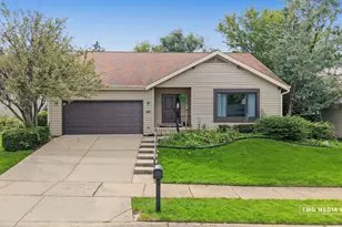 466 Laura Ct, Naperville, IL 60563 - Photo 1