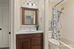 466 Laura Ct, Naperville, IL 60563 - Photo 27