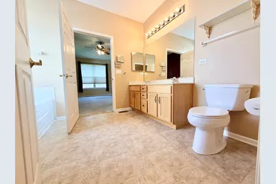 21100 Serene Lake Way, Crest Hill, IL 60403 - Photo 35