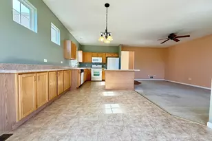 21100 Serene Lake Way, Crest Hill, IL 60403 - Photo 27