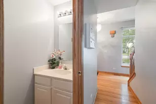 1102 Coventry Cir, Glendale Heights, IL 60139 - Photo 11