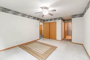 1102 Coventry Cir, Glendale Heights, IL 60139 - Photo 17