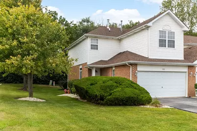 1102 Coventry Circle #1102, Glendale Heights, IL 60139 - Photo 3