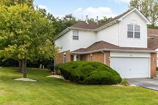 1102 Coventry Cir, Glendale Heights, IL 60139 - Photo 3