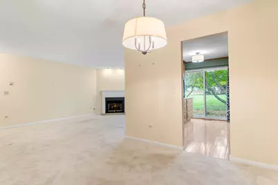 386 Elizabeth Drive #386, Wood Dale, IL 60191 - Photo 5