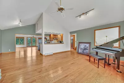 7N140 Nancy Lane, Saint Charles, IL 60175 - Photo 7