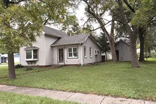 317 W Jefferson St, Gardner, IL 60424 - Photo 3