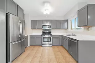 7030 W Carol Ave, Niles, IL 60714 - Photo 19