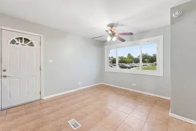 7030 W Carol Avenue, Niles, IL 60714 - Photo 15