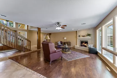6735 Gentle Bend Drive, Houston, TX 77069 - Photo 5