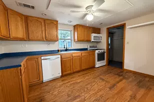 16664 W 146th Pl, Lockport, IL 60441 - Photo 5