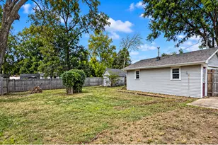 16664 W 146th Pl, Lockport, IL 60441 - Photo 3