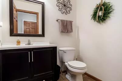 651 Ashleigh Lane, Roscoe, IL 61073 - Photo 13