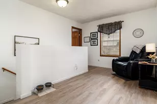 651 Ashleigh Ln, Roscoe, IL 61073 - Photo 25