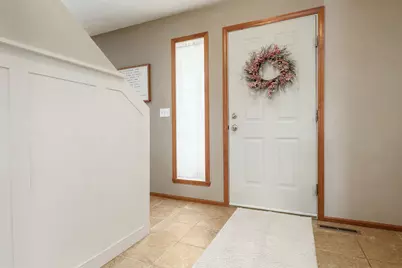 651 Ashleigh Lane, Roscoe, IL 61073 - Photo 5