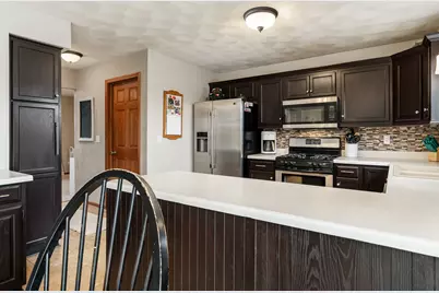 651 Ashleigh Lane, Roscoe, IL 61073 - Photo 21