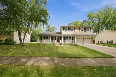 894 E Schirra Drive, Palatine, IL 60074 - Photo 1