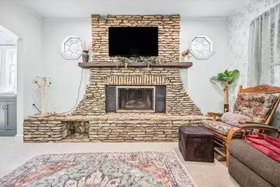 217 W Moulton Street, Pontiac, IL 61764 - Photo 13