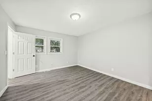112 Liverpool Dr, Poplar Grove, IL 61065 - Photo 13