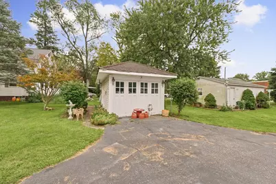434 W Center Street, Paxton, IL 60957 - Photo 37