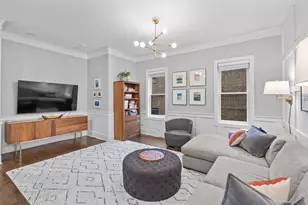 425 W Briar Pl, Chicago, IL 60657 - Photo 13