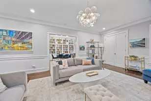 425 W Briar Pl, Chicago, IL 60657 - Photo 5