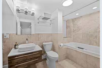 425 W Briar Place #1E, Chicago, IL 60657 - Photo 29