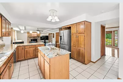 3028 Wedgewood Drive, Dekalb, IL 60115 - Photo 13