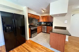 2115 W Farwell Ave, Chicago, IL 60645 - Photo 5