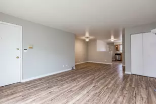10429 Dearlove Rd, Glenview, IL 60025 - Photo 3