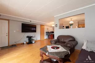 6644 W 65th St, Chicago, IL 60638 - Photo 5
