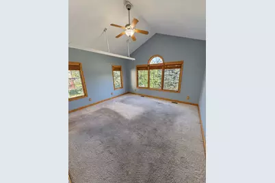 635 Nathan Lattin Lane, Sycamore, IL 60178 - Photo 15