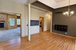 635 Nathan Lattin Ln, Sycamore, IL 60178 - Photo 3