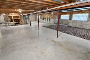 635 Nathan Lattin Ln, Sycamore, IL 60178 - Photo 29