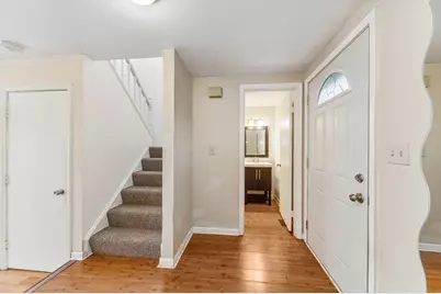 527 Winston Lane #527, Deerfield, IL 60015 - Photo 3