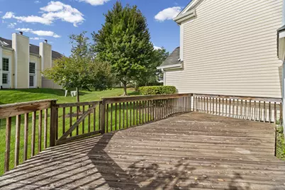 [Address not provided], Hoffman Estates, IL 60010 - Photo 31